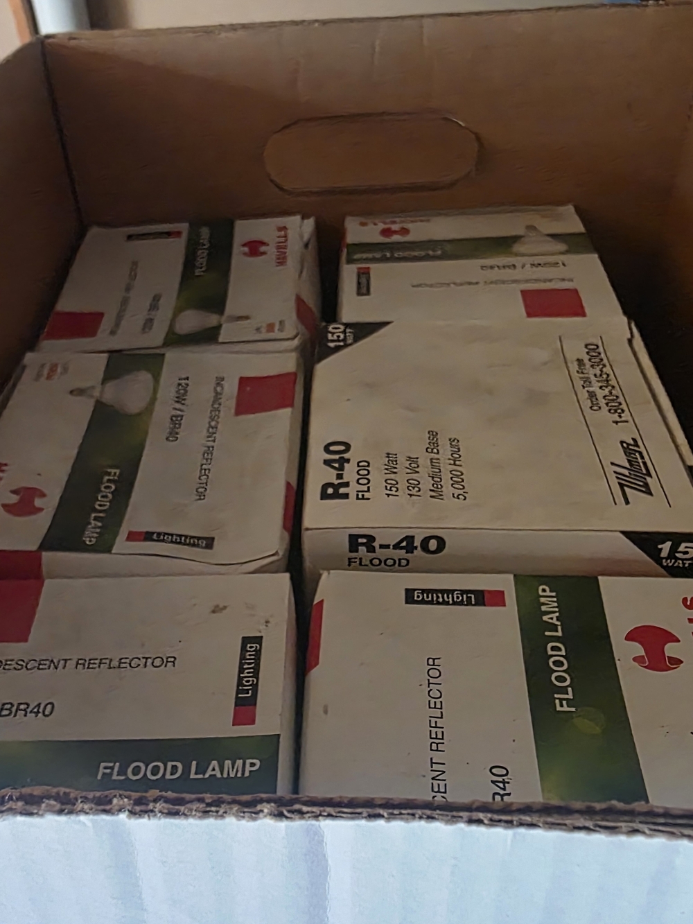 WIRELESS SECURITY CAMRAS!! ( SOLAR)  White Flood Lamp R-40 Bulb - 15 (Pack)